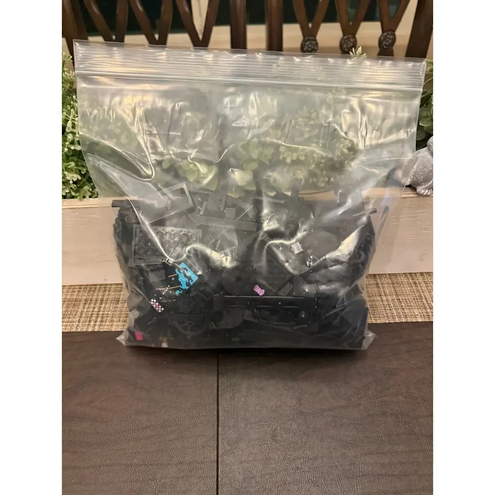 2.1 lbs of Black Lego Bricks. 100% Authentic Parts And pieces!